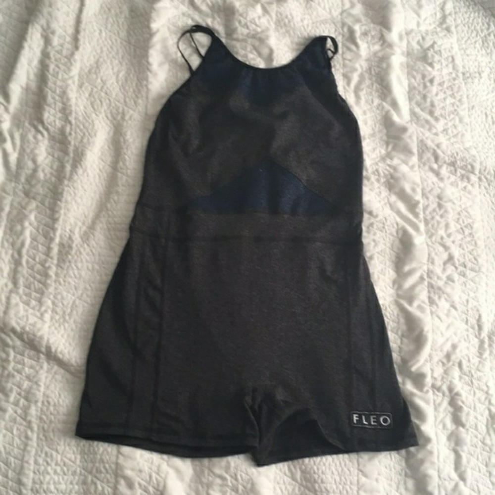 Fleo singlet